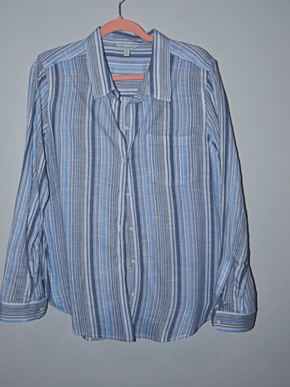 Lucky Brand Blue and White Striped Button Down Size Large